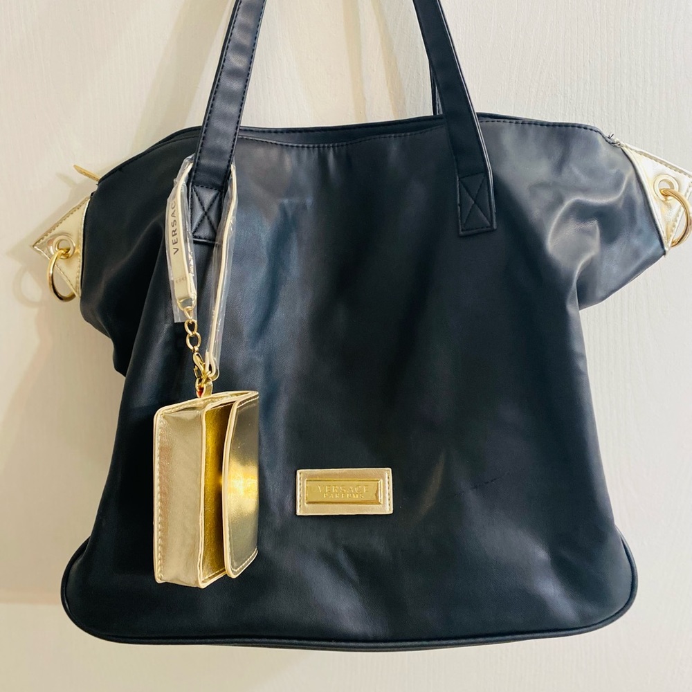 Versace Parfums Weekender Black/Gold tote